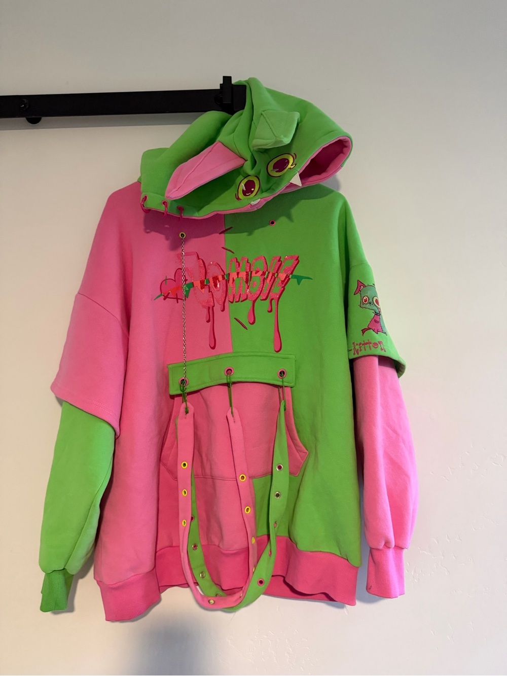 Micotaku zombie puppy kitten green pink pullover L/ XL